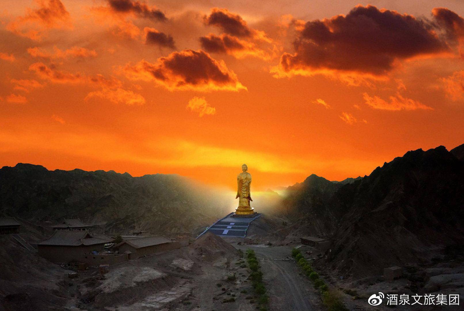 屹立在神话传说边界的文化名山——敦煌三危山_莫高窟_佛教_艺术