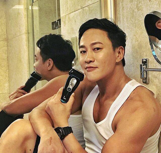 何润东婚后不节制自己,从健身达人到又秃又胖,网友:还我吕布!