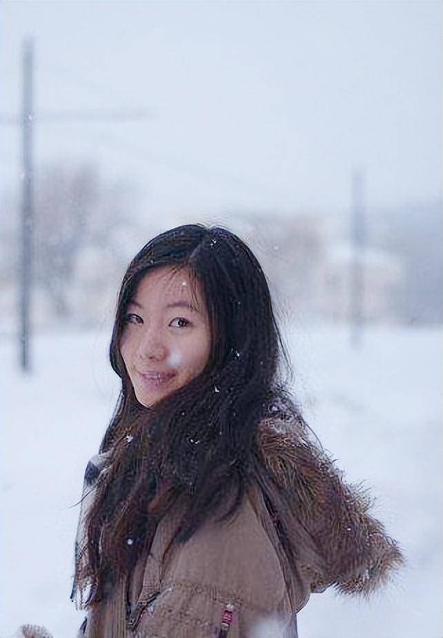 韩寒:成名后引发争议和围攻,婚姻磨平了他身上的棱角_韩仁均_长篇小说