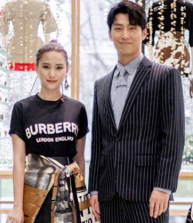 何超莲陪俩侄女过万圣节,打扮成南瓜造型,姑侄三人