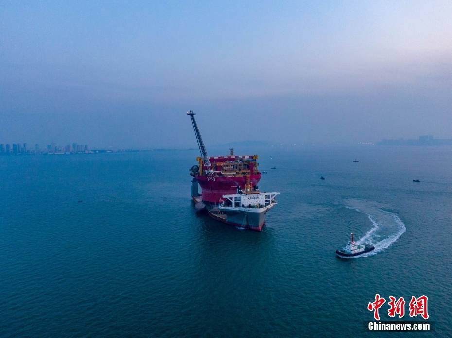 中国最大建设工程（中国建造规模最大、重量最重的圆筒型FPSO启航赴欧洲北海）