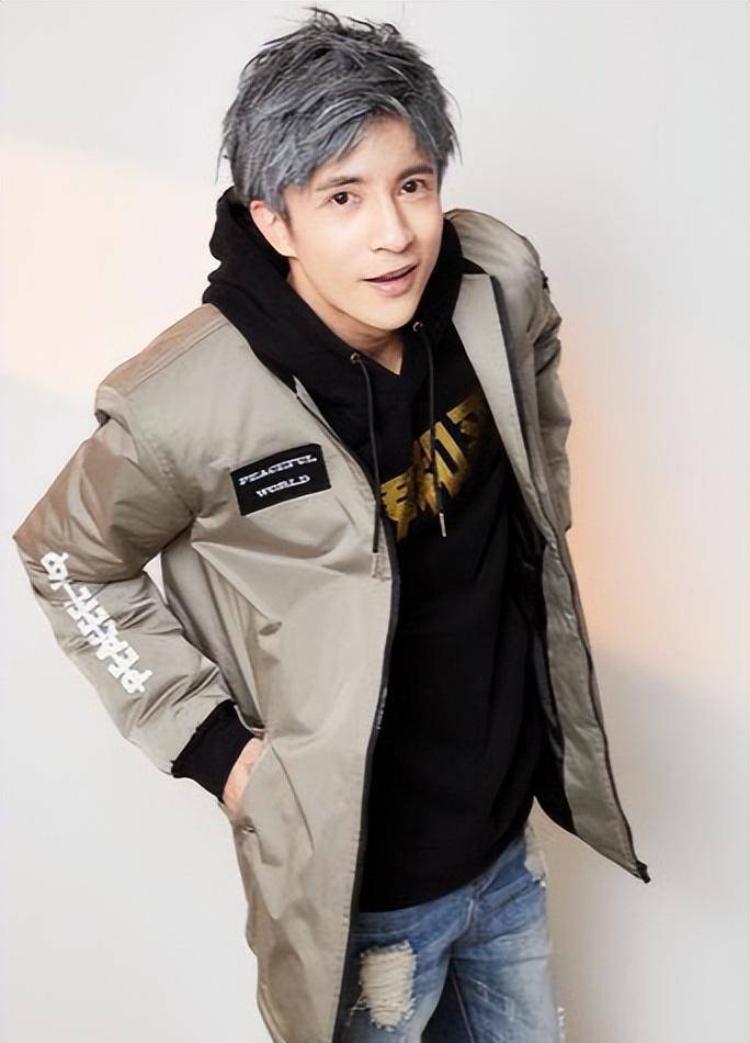 薛之谦发飙当场罢录,为揭节目黑幕葬送前程,却被全网骂成了狗_朱兴东