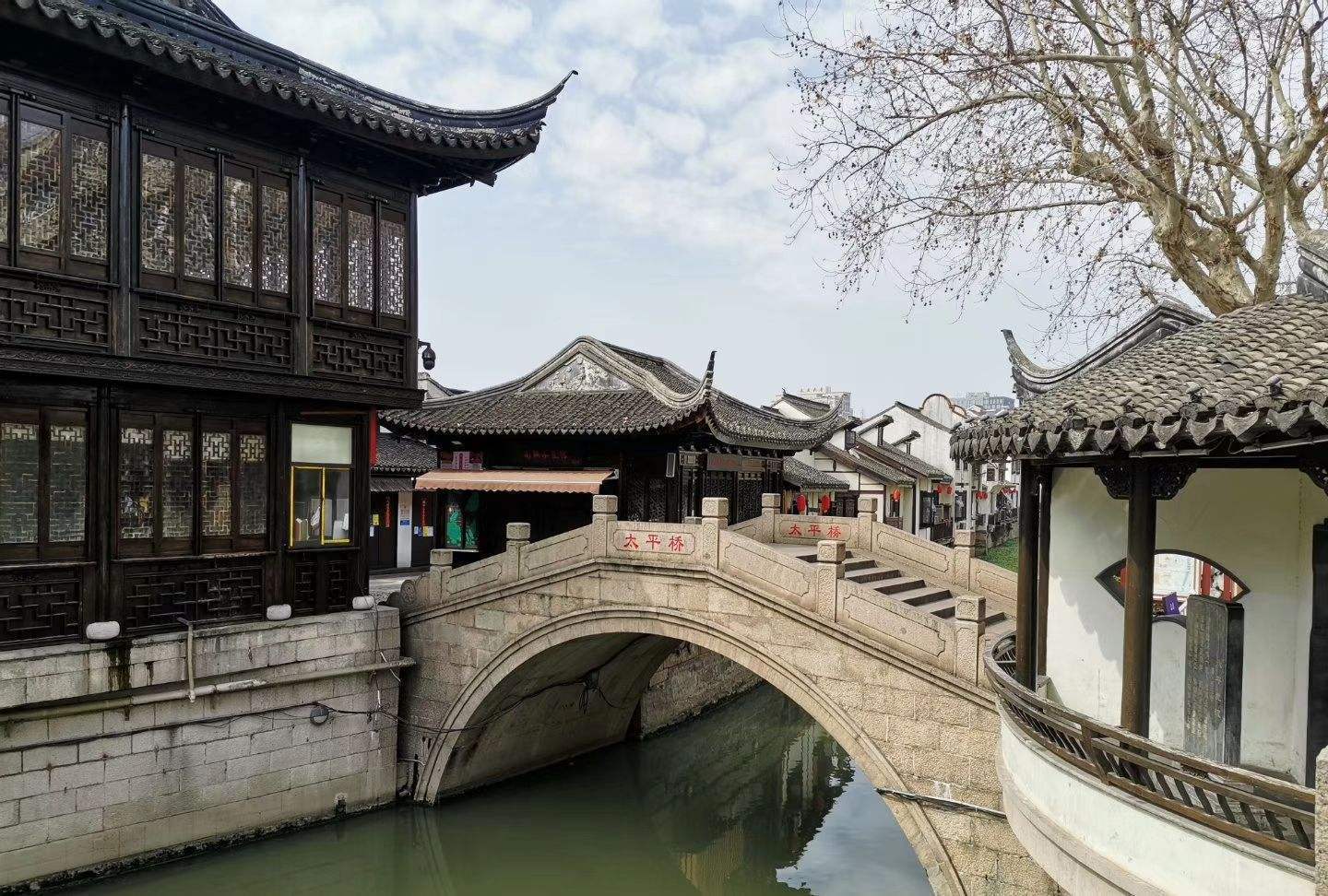 上海郊区最著名的古镇,为啥竟是因为小笼包闻名于世?