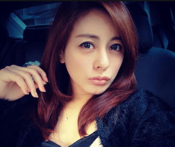 琼瑶心中"小燕子"的第一人选,李婷宜错失《还珠哥哥》,恋赵薇旧爱_一