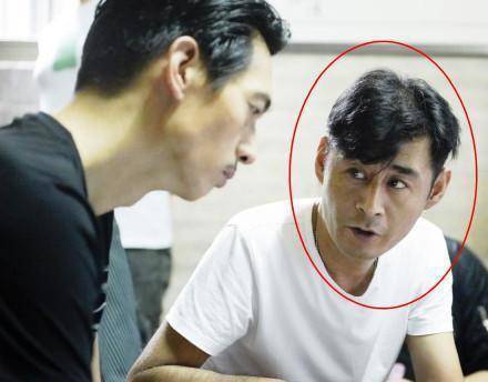 《上海堡垒》导演滕华涛道歉,而这位导演拍了烂片却甩锅给网友_鹿晗