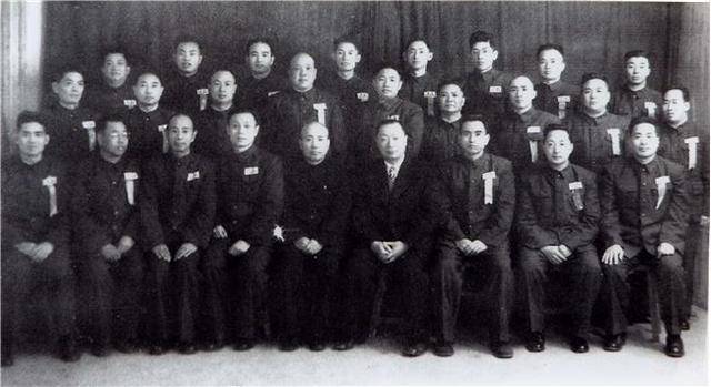 上阵父子兵,红1军团九次攻下吉安,梁必业父子从军成