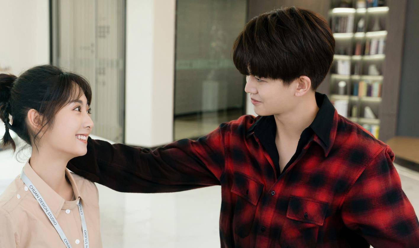 乌鸦与蜥蜴:姜小宁为何不怕电?原因找到了_顾川_生活_电流