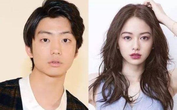 伊藤健太郎与山本舞香,是经过他们的共同朋友认识的,起初并不是非常