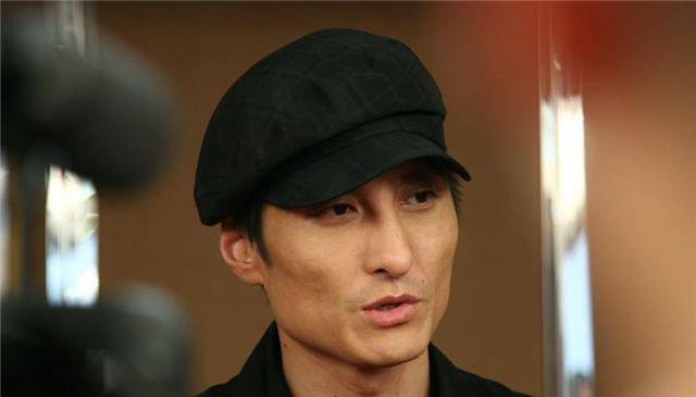 同人不同命有时候人生就是那么奇妙,就像胡东与胡兵,出生在同一个家庭