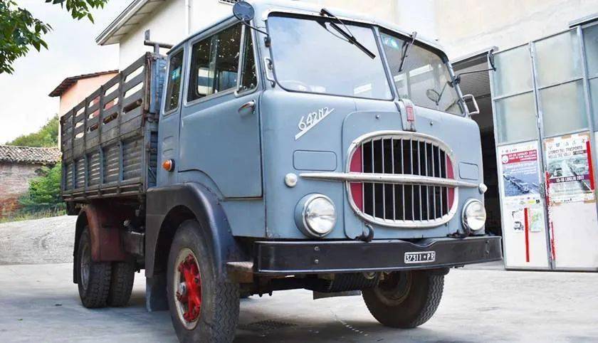 菲亚特642 n2重型卡车 隶属于"笑着的卡车"系列_搜狐汽车_搜狐网