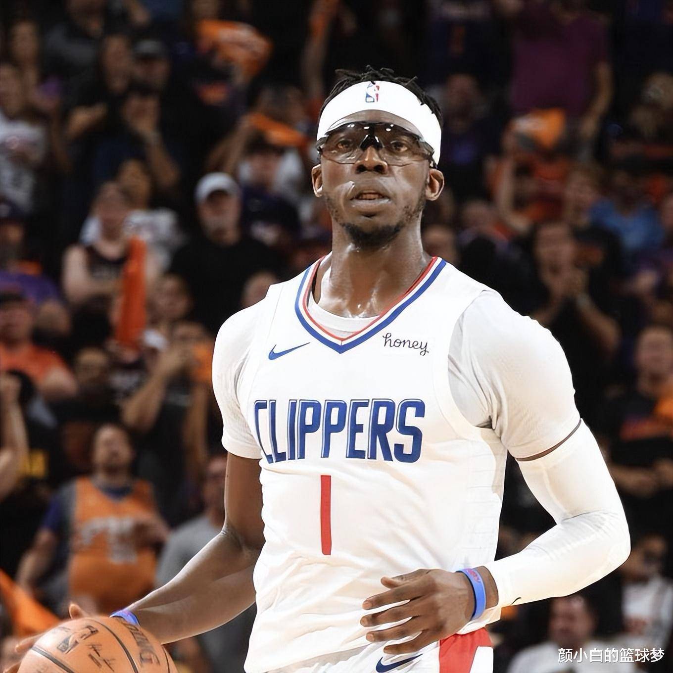 雷吉又被炸:他不是nba新秀该去广东打最后10秒落后7分却连得2分_比赛