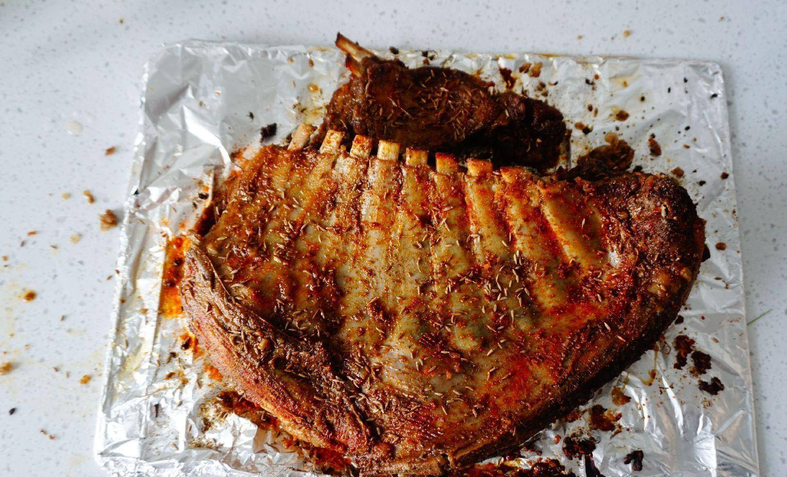 超级美味的家庭版烤箱烤羊排_洋葱_脂肪酸_物质