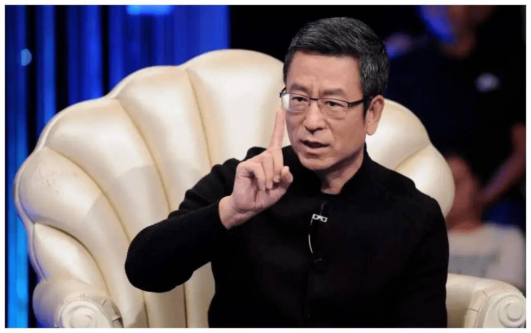 李铁被查迎大反转,陈戌源牵头敲定国足新帅,白岩松一针见血_足球_球迷