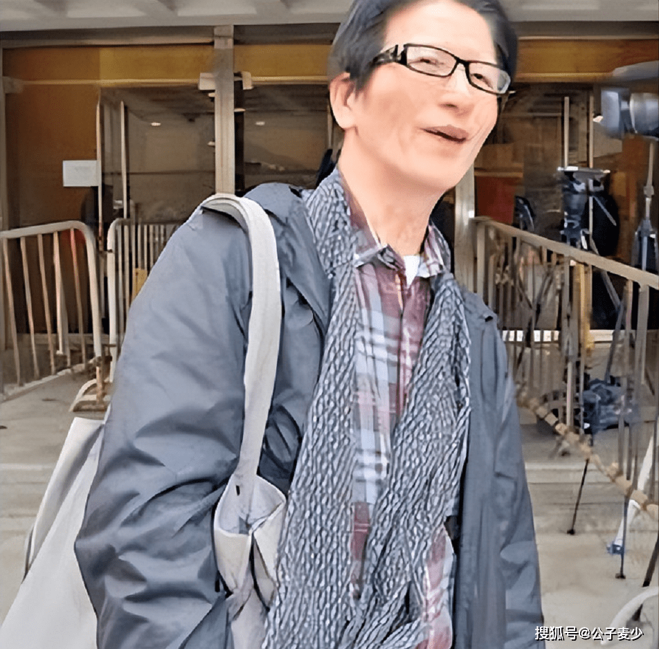 女星与77岁富商恋爱,分手后富商含泪控诉她无情_何傲儿_林建民_林建名