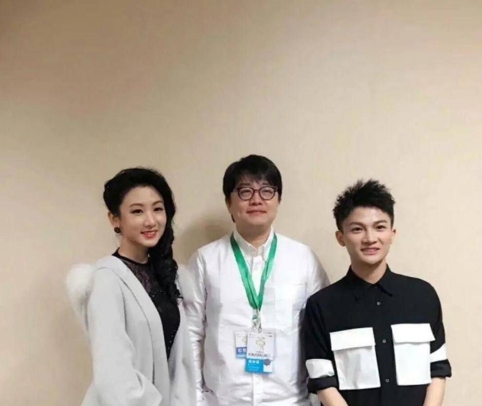 我是怎么关注和喜欢上歌手周深的_音乐_小男孩_大鱼