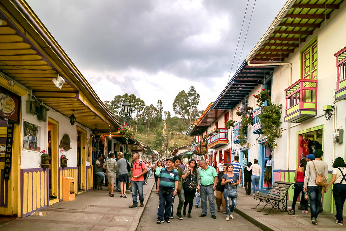 哥伦比亚迷失在魔幻与现实中的波哥大(连载5)_金湖_瓜达维达_筏子