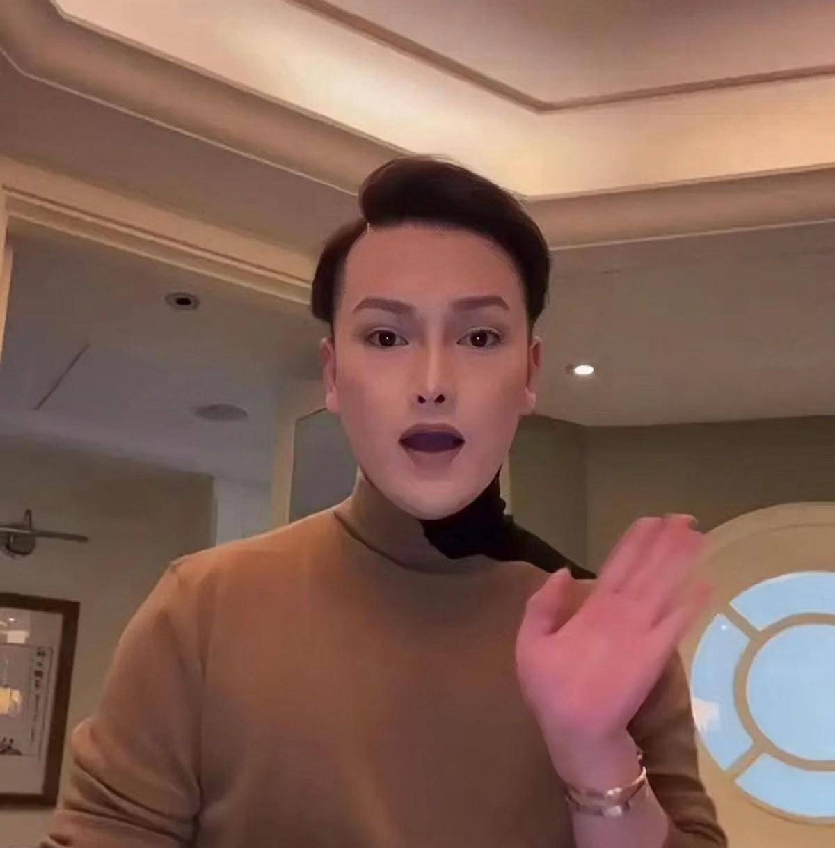 "雌雄难辨"柏公子,逛街买下110万包包,碰瓷沪上皇秦奋遭群嘲