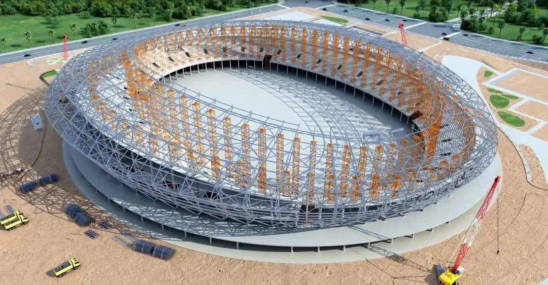 最大的体育场采用与国家体育场(鸟巢)相似的马鞍形空间悬挑管桁架结构