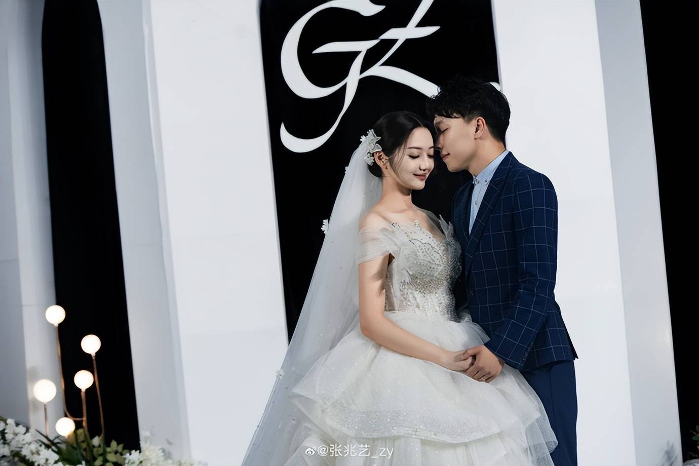 "冰柠檬"张兆艺回应被妈妈家暴:要学会好好说话,好好沟通!