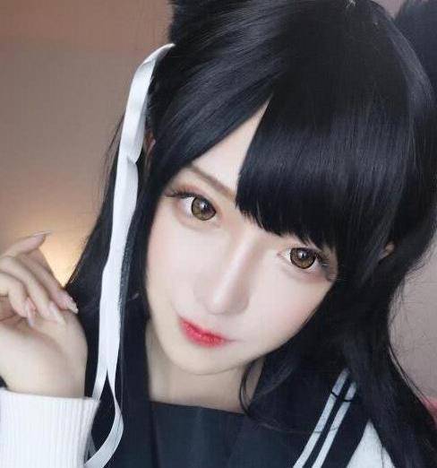 腐团儿为什么拍照总喜欢遮脸?粉丝:因为腐团儿很清楚自身缺点!