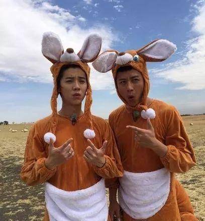 邓超点名鹿晗秀父子情分,公开互动欢乐多,两人的父子情由来已久_父亲