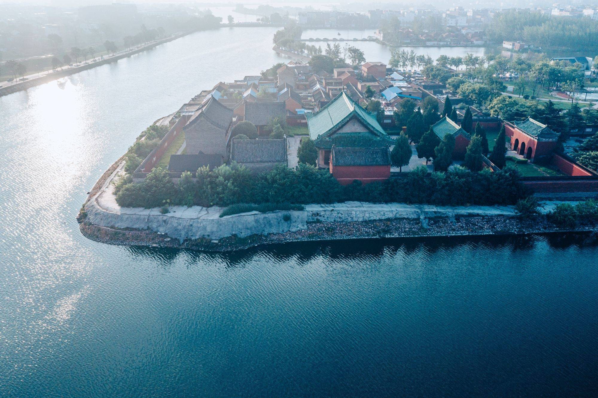 河南淮阳弦歌台,五千年文明绵延不绝,现在是休闲旅游的好地方_湖水