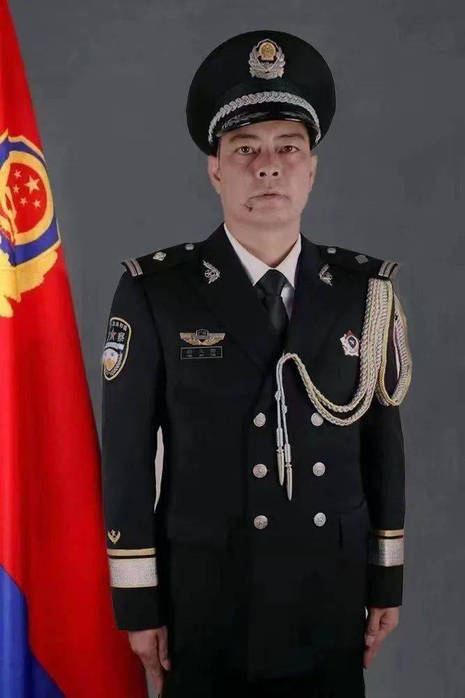 海丰县公安局巡警大队三中队四级警长杨文锋