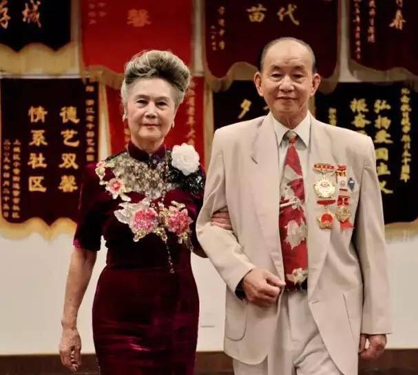 90岁的中国不老旗袍女神:优雅的人生,从来与年龄无关!_生活_老年_周玲