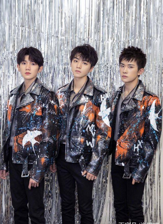 跨年倒计时送祝福,tfboys每人都能发言,师弟团却只有队长能说_少年团