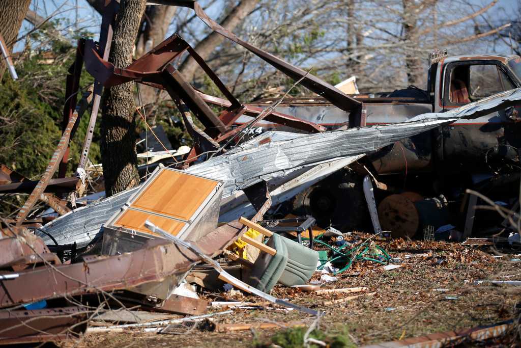 美国中部遭龙卷风袭击 造成得州至少7人受伤