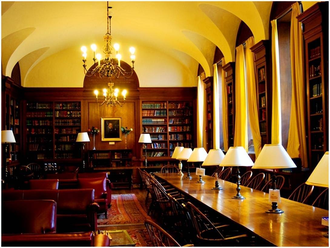 揭秘哈佛大学的真实生活，这种体验太真实了！_搜狐网