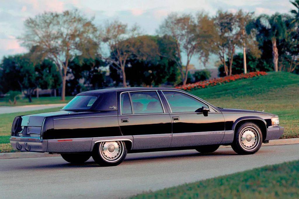 作为美系豪华车典范的cadillac fleetwood是通用汽车公司凯迪拉克分部