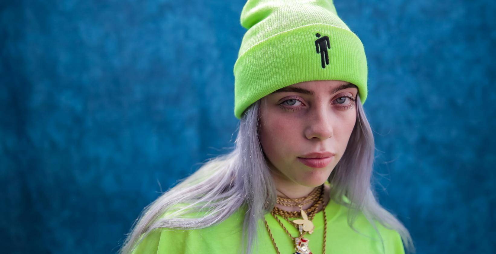 格莱美音乐天才碧梨拍黑色小短片,回应外界身材羞辱,真的有个性_体型