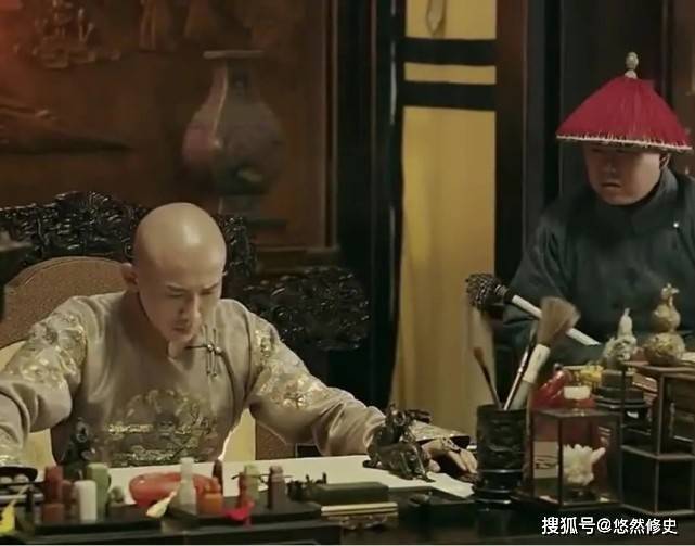 大清的制度不是皇帝可以挑釁的，羞辱乾隆的偽稿案