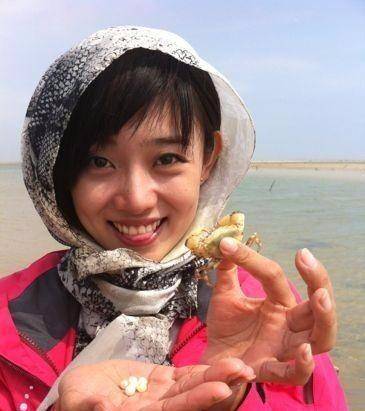 电视主持李七月:用八年时间逐梦,被称为董卿接班人_节目_大赛_卫视