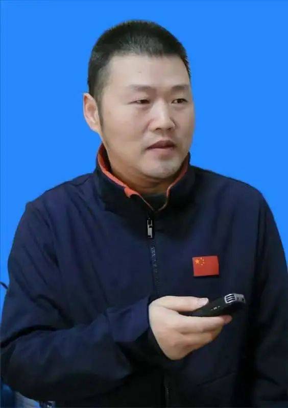 著名作家,图书编辑孔明:于文学家而言,成败还是要靠作品_季风_阳光