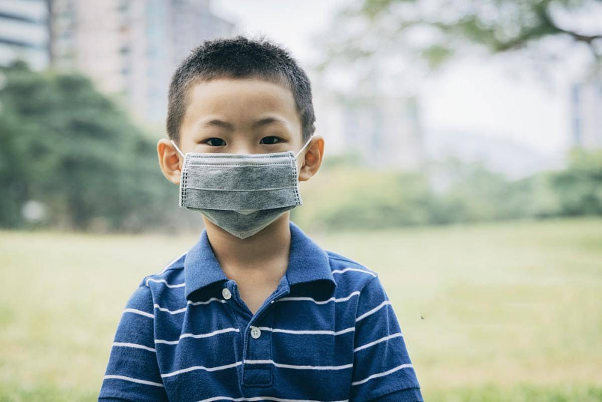 疫情放开后,父母想要帮宝宝躲过这一波风险,学会预防比备药更紧迫