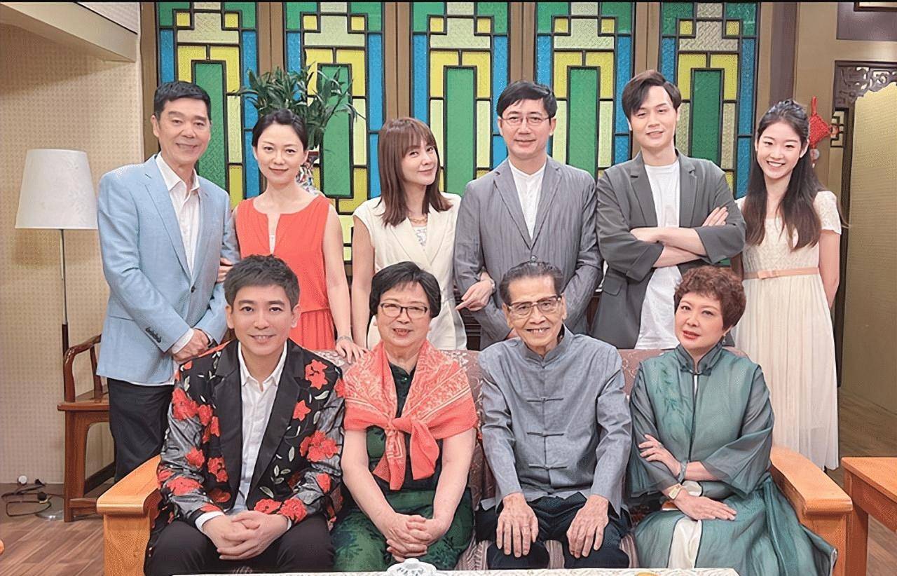 龚锦堂再做康伯,黄锦裳再做康婶,虎艳芬:老爸老妈常回家看看_观众