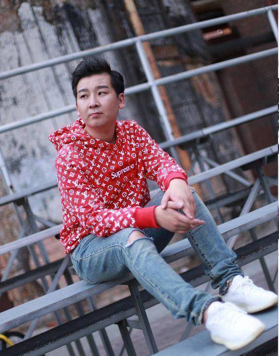 原创29岁"小叮当"变"老叮当",童颜依旧,但身材发福似大叔_谢昀杉_转型