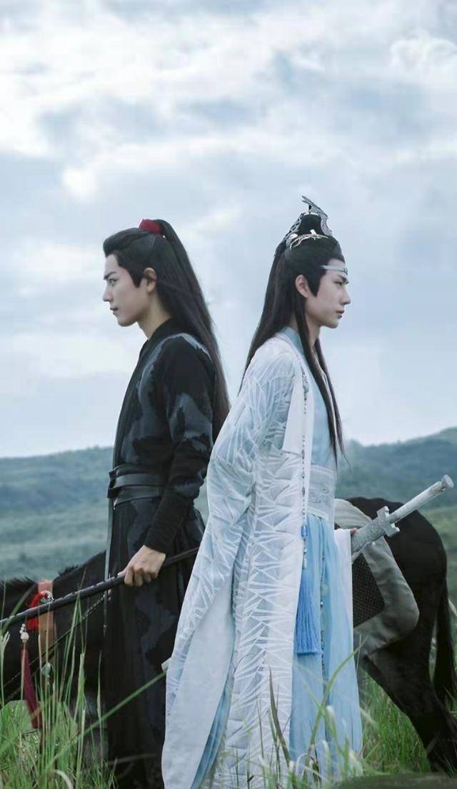 像《建党大业》,《建军大业》……之前,最明显的一波就是拼盘.