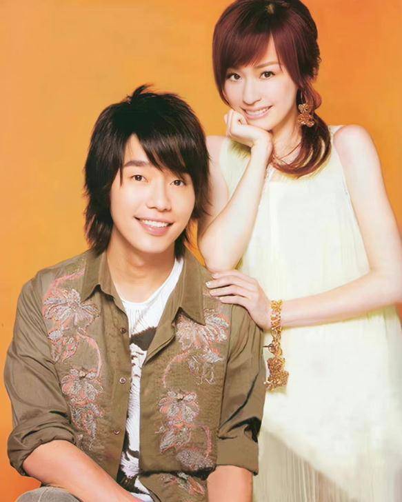 《微笑pasta》时隔16年翻拍,王心凌全网爆红,有人已去世多年_张栋梁