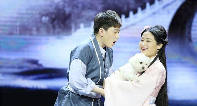 白鸽《欢乐喜剧人》晋级,作品中规中矩,新搭档郭金杰不如刘亮_表演