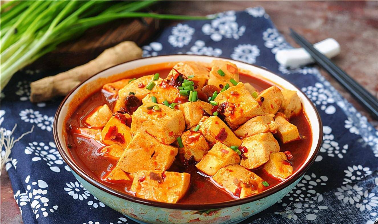 豆腐下饭最好的做法就是红烧,营养又好吃,就是太费米了