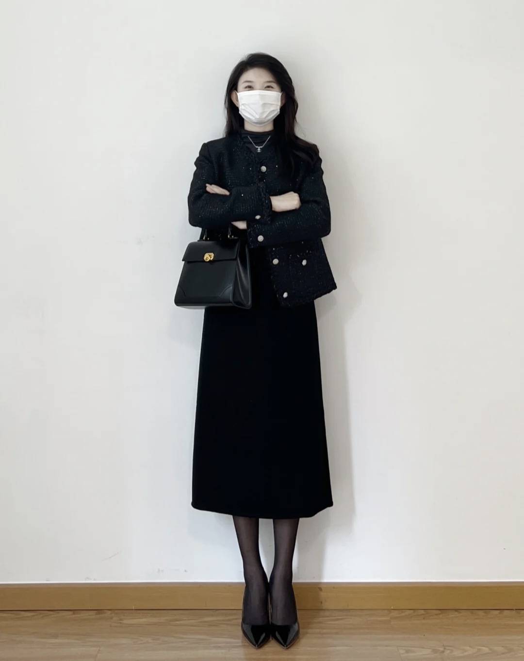 老师也爱穿黑丝:"大衣 黑丝"优雅知性,走路带风,浪漫瞬间想写诗_look