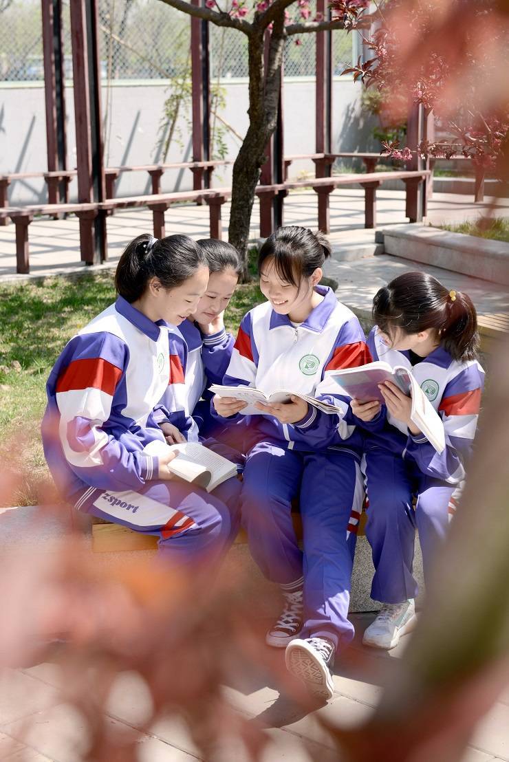 首师大附属苹果园中学:让生命因教育更美好_发展_强校_治理
