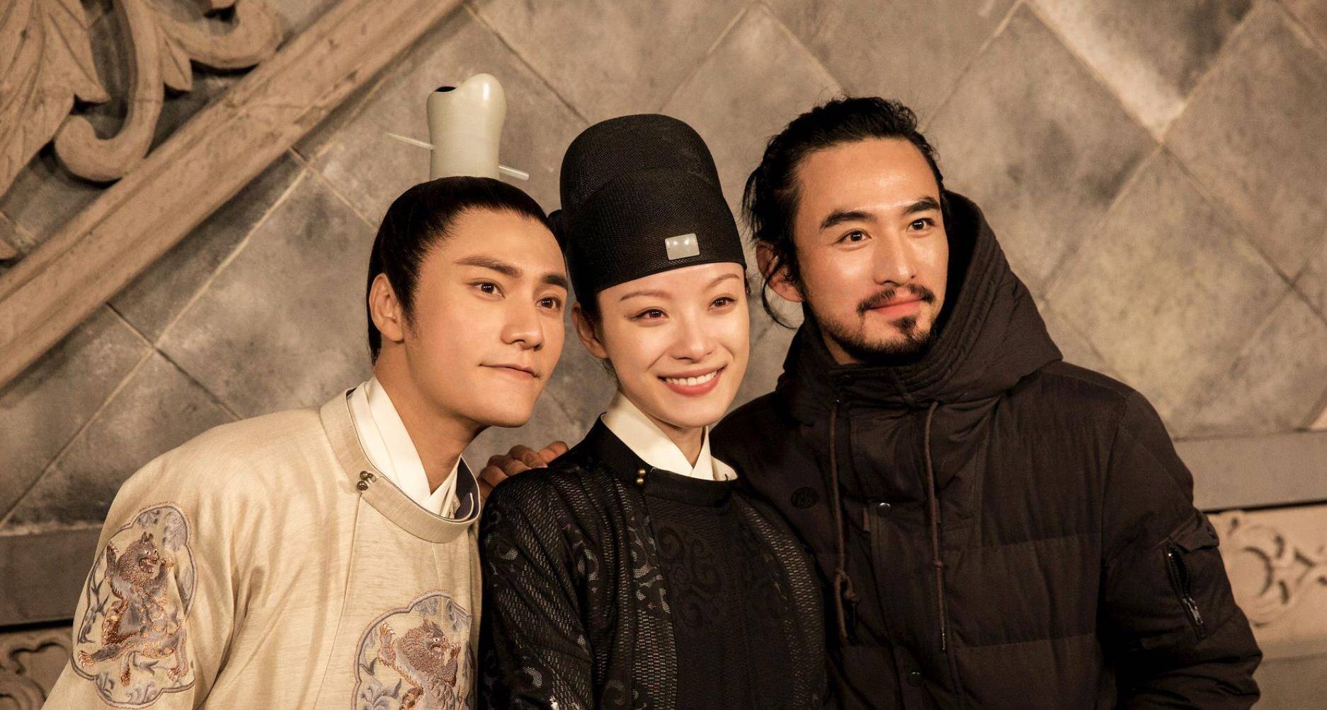 张晓晨宣布婚讯,马天宇王传君以伴郎身份出席,陈坤问几号办婚礼_新娘