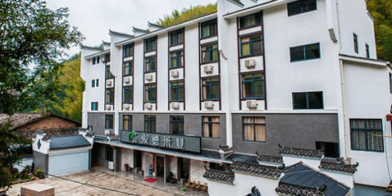 武夷山市骏德茶厂成立于2008年,地处世界红茶发源地-- 福建武夷山国家