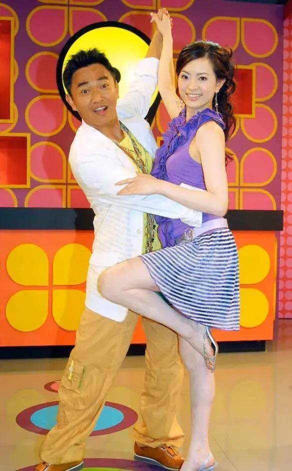 辛龙哄爱女"妈妈去旅行"隐瞒事实 他们异口同声忧心严重后果_刘真_霓