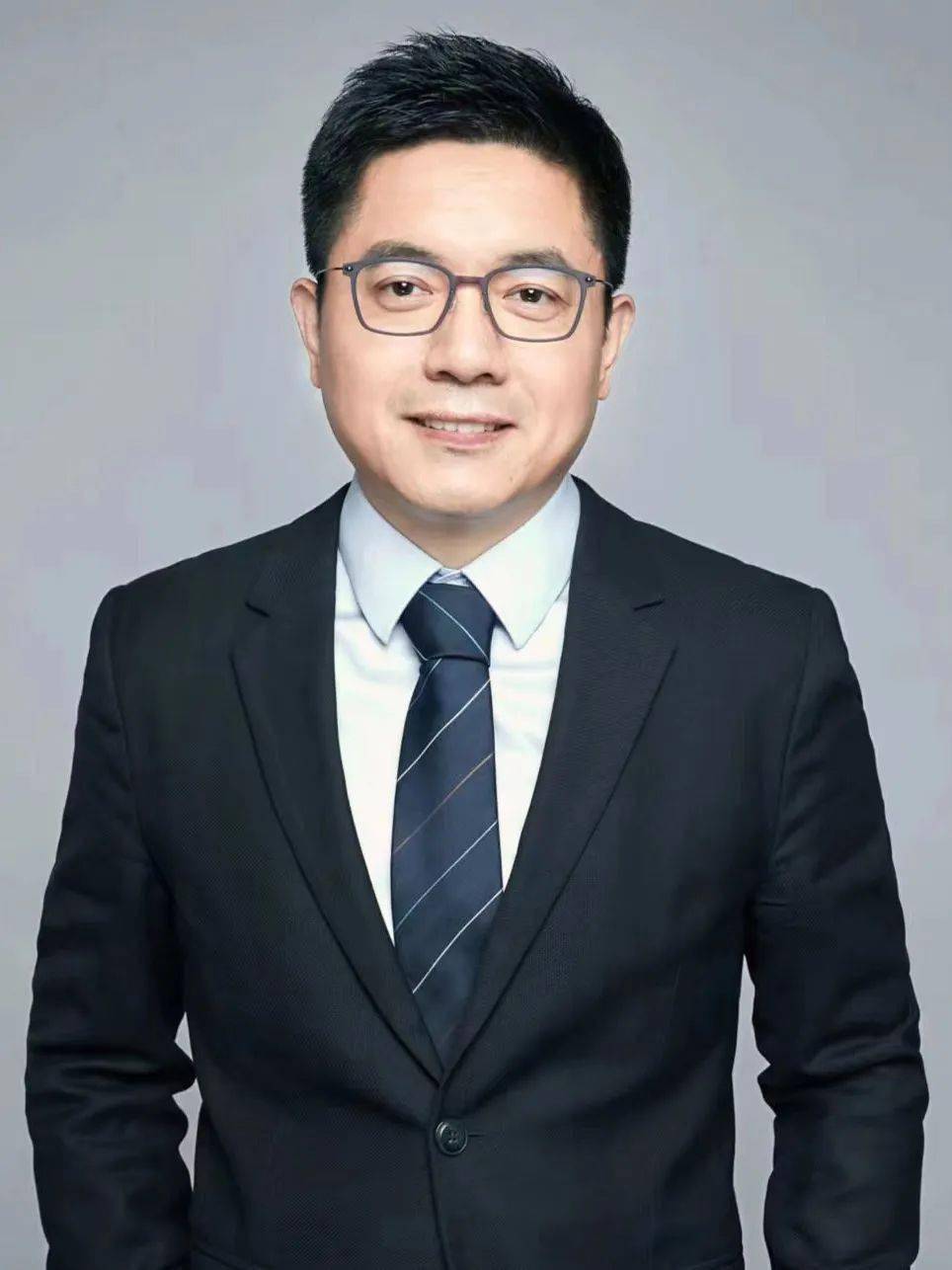 主持人:徐刚清华同衡规划设计研究院副总规划师,中国城市规划学会住房