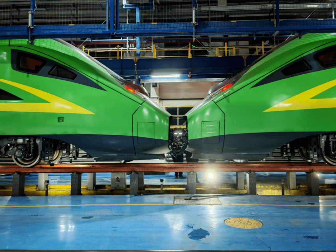 佳木斯市_动车组_列车